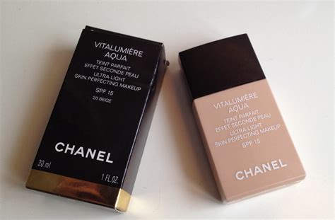 chanel vitalumiere aqua b10 or b20